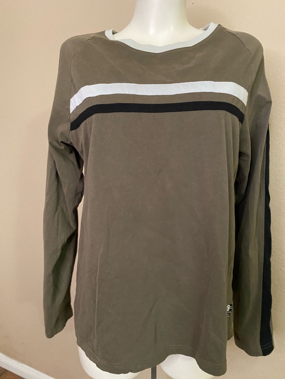 Distortion Black Label olive with stripes super soft T-Shirt M